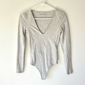 Abercrombie & Fitch Grey Long Sleeve V Neck Thong Bodysuit Cotton Blend Fitted